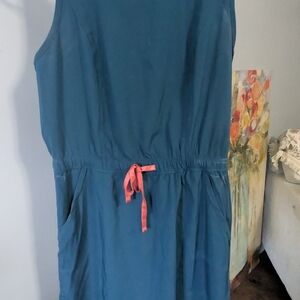 Elegant Blue Sleeveless Dress with Pink Accent